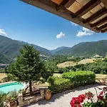 ファームステイ Casale Rosso - Castel San Felice